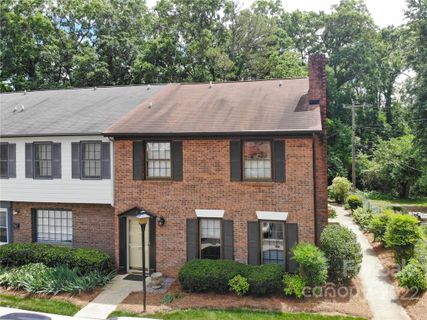 1501 Lansdale Drive G