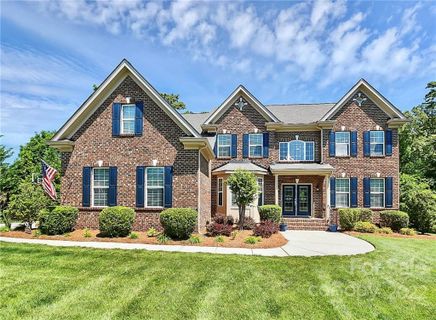 813 Pine Valley Court sold home in Lake Forest Preserve, Weddington, NC