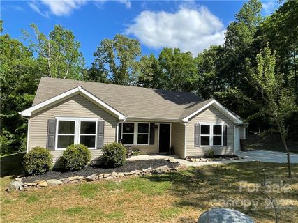 5285 Via Nuevo Court sold home in Mills Creek, Iron Station, NC