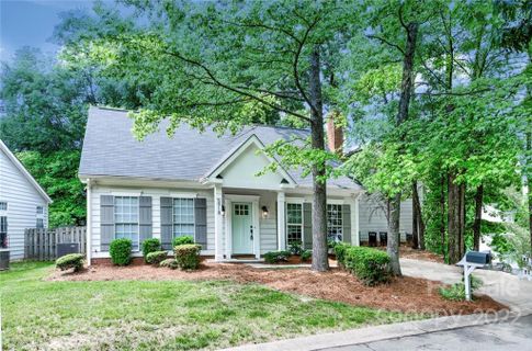 5918 Bayswater Lane sold home in Bay Village, Charlotte, NC