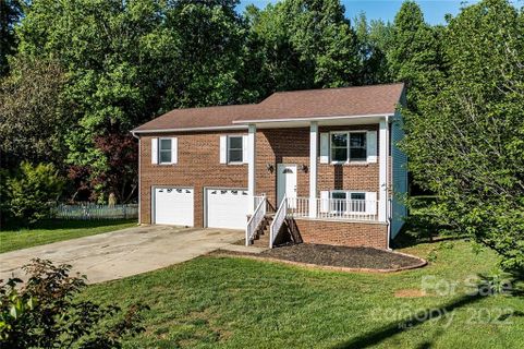 905 Southside Court sold home in Southside Terrace, Lenoir, NC