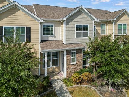 859 Pennington Drive