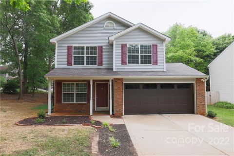 407 Oak Crest Drive