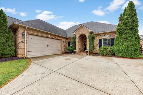 225 Lagoda Drive
