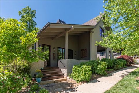 20 Keats Road