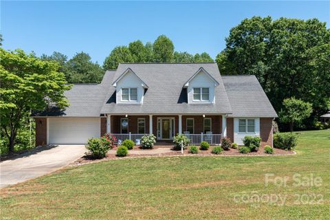 4846 Glen Hollow Lane