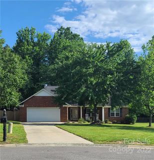 4401 Poxon Lane