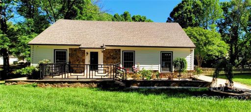 8605 Mulberry Grove Road sold home in Olde Savannah, Charlotte, NC