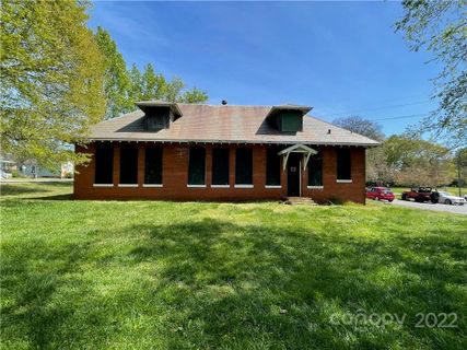 Previously sold for $405,000