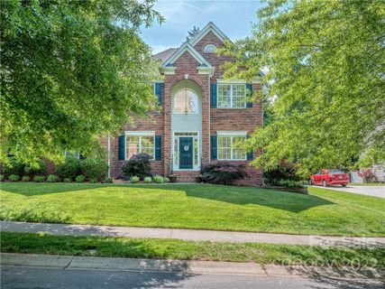 16013 Glen Miro Drive