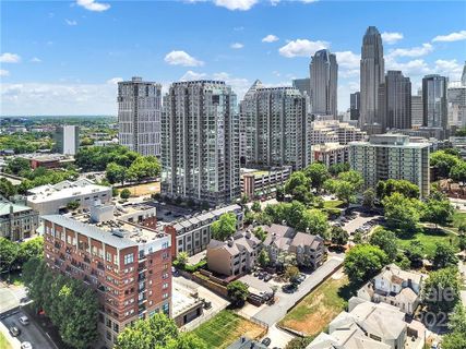 715 N Church Street 208