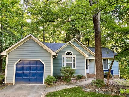 3704 Peakwood Court
