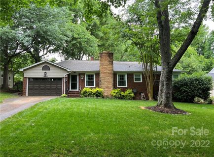 2547 Country Club Lane