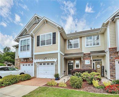 7107 Moores Creek