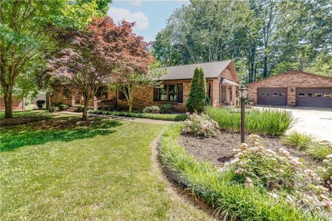 1401 Arden Drive