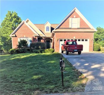 814 Savannah Place Drive sold home in SAVANNAH PLACE, Fort Mill, SC