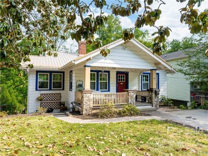 131 Courtland Avenue