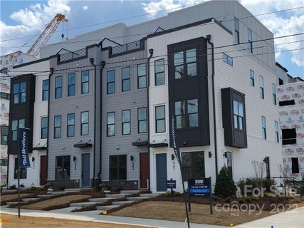 2124 Terwilliger Trace 44