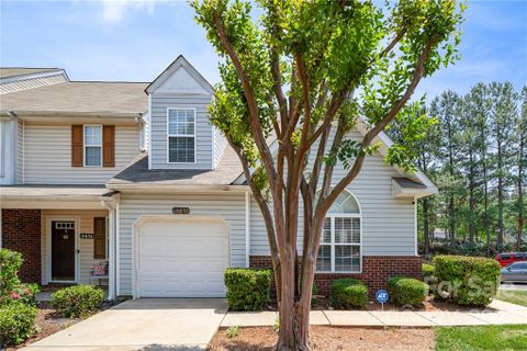 10632 Greyhound Drive