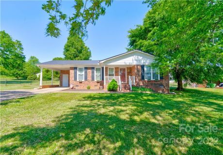 111 Southglenn Drive sold home in Southglenn, Shelby, NC