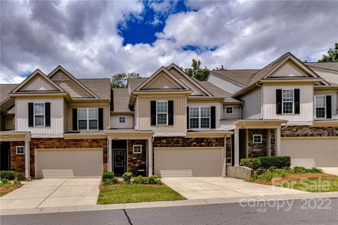 4856 Fonthill Lane