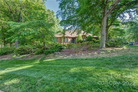 511 Stuart Ridge None