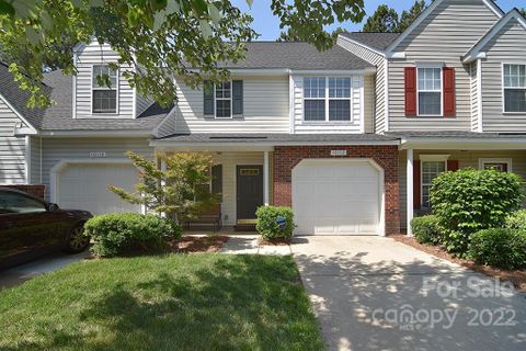 10112 University Park Lane