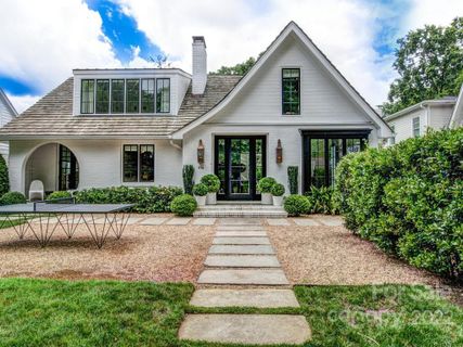 216 Cottage Place