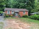 2131 Finchley Drive sold home in Charlotte, SC