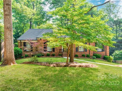 4810 Autumn Leaf Lane