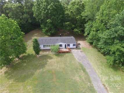 1093 Beagles Run Drive sold home in Hunters Retreat, Lincolnton, NC