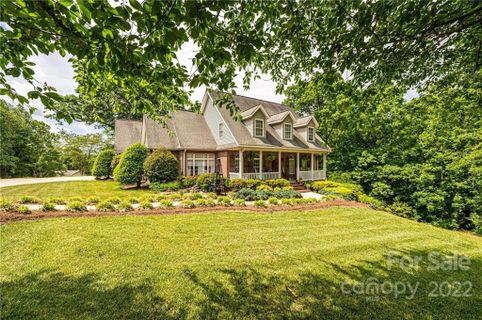 121 Lake Forest Drive