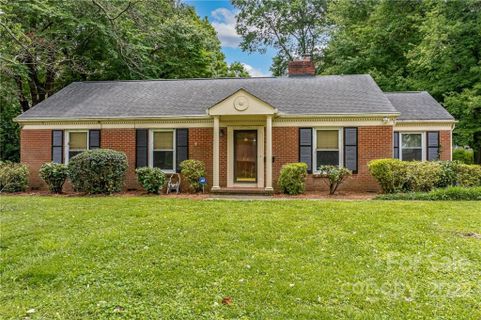 812 Fairbanks Road