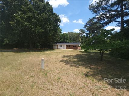 1306 Oak Ridge Road sold home in Rolling Hills, Oakboro, NC