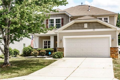 4377 Stone Mountain Drive sold home in Mountain View, Gastonia, NC