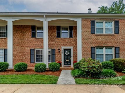 6685 Bunker Hill Circle