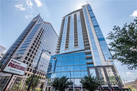 333 W Trade Street