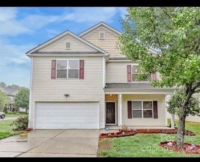 7517 Mary Jo Helms Drive sold home in Ashburn Farms, Charlotte, NC
