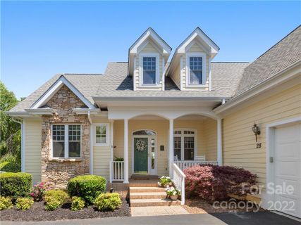 28 Bunker Court