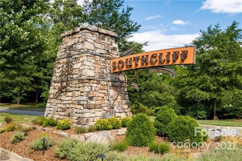 542 Southcliff Parkway 715