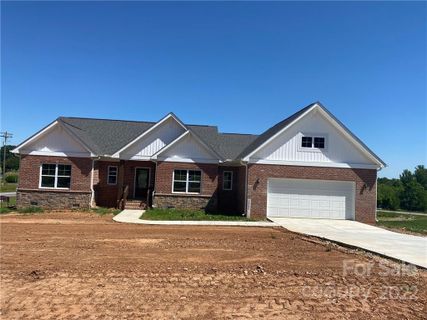111 Regal Oaks Drive sold home in Regal Oaks, Wilkesboro, NC