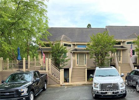 13942 Queens Harbor Road