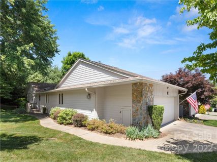 135 Deerlake Drive