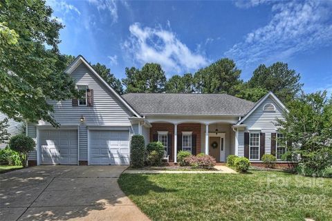 10418 Chelsea Bay Drive sold home in Windward Cove, Charlotte, NC