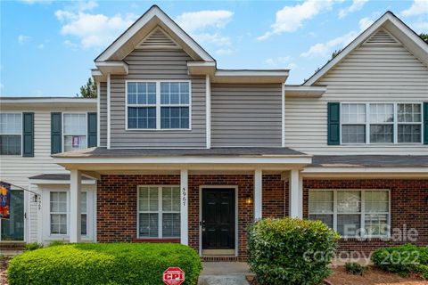 5967 Cougar Lane