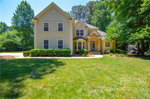 8000 Turnberry Lane sold home in Cowans Ford Park, Stanley, NC