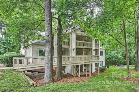 1001 Churchill Downs Court I