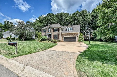 1031 Worcaster Place