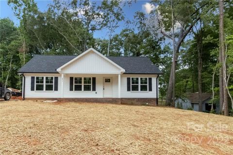 471 Acorn Acres Road