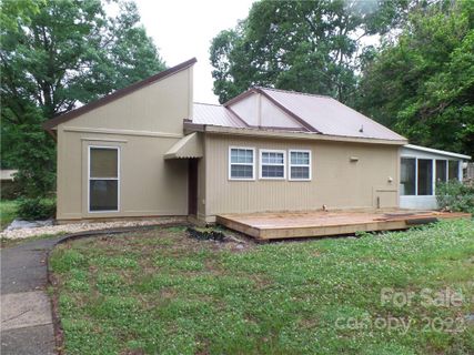 1994 Colridge Court sold home in Briarwood Heights, Connelly Springs, NC